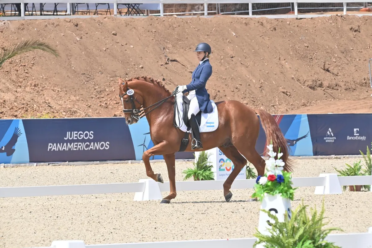 Mica Mabragaña competing for Argentina at the Santiago 2023 Pan American Games